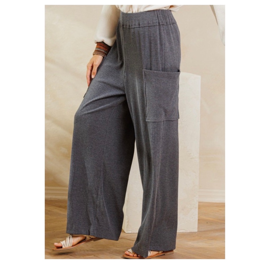 ❤️ Comfy charcoal ribbed palazzo pants - Picture 5 of 5